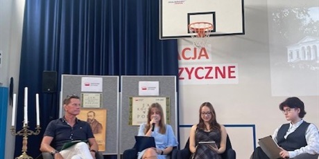 Powiększ grafikę: narodowe-czytanie-jan-kochanowski-poezje-637469.jpg