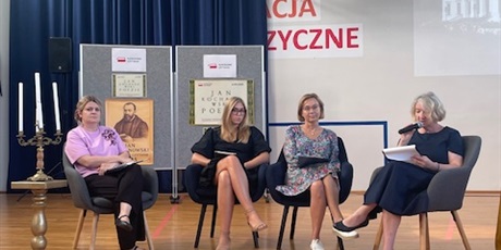 Powiększ grafikę: narodowe-czytanie-jan-kochanowski-poezje-637472.jpg