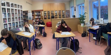 Powiększ grafikę: ogolnopolska-olimpiada-mitologiczna-654927.jpg