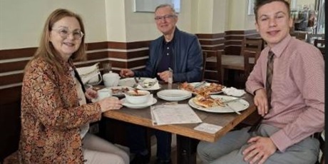 Powiększ grafikę: wyroznienie-w-konkursie-poezji-uczniowskiej-695665.jpg